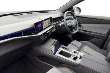 SPOTICAR Vauxhall Grandland 1.2 Ultimate E-dct Euro 6 (s/s) 5dr Used Car - Suv Hybrid Black - Southampton - 1200580013_2