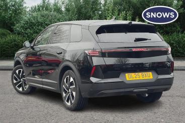 SPOTICAR Vauxhall Grandland 1.2 Ultimate E-dct Euro 6 (s/s) 5dr Used Car - Suv Hybrid Black - Southampton - 1200580013_3