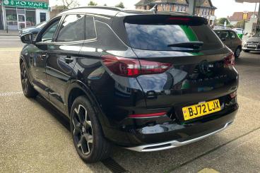 SPOTICAR Vauxhall Grandland 1.2 Turbo Ultimate Euro 6 (s/s) 5dr Used Car - Suv Petrol Black - Bexleyheath - 1200583102_2
