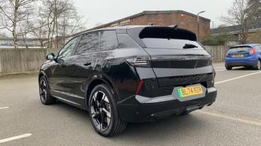 SPOTICAR Vauxhall Grandland 73kwh Ultimate Auto 5dr Used Car - Suv Electric Black - Walton On Thames - 1200583730_5