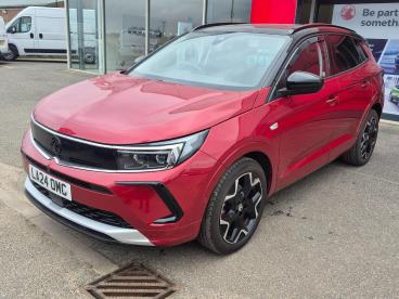 SPOTICAR Vauxhall Grandland 1.2 Turbo Ultimate Euro 6 (s/s) 5dr Used Car - Suv Petrol Red - Boston - 1200584598_3