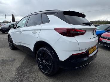 SPOTICAR Vauxhall Grandland 1.2 Turbo Sri Euro 6 (s/s) 5dr Used Car - Suv Petrol White - Eglinton - 1200584689_5