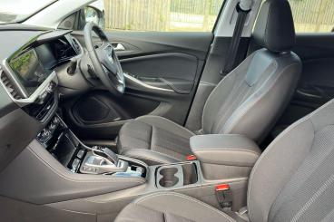 SPOTICAR Vauxhall Grandland 1.2 Turbo Elite Auto Euro 6 (s/s) 5dr Used Car - Suv Petrol Grey - Rochester - 1200592018_3