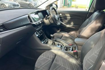 SPOTICAR Vauxhall Grandland 1.2 Turbo Ultimate Euro 6 (s/s) 5dr Used Car - Suv Petrol Grey - Woolwich - 1200592584_3