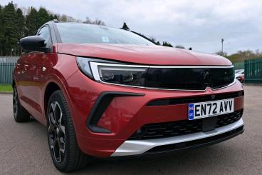 SPOTICAR Vauxhall Grandland 1.5 Turbo D Ultimate Auto Euro 6 (s/s) 5dr Used Car - Suv Diesel Red - Telford - 1200593021_5