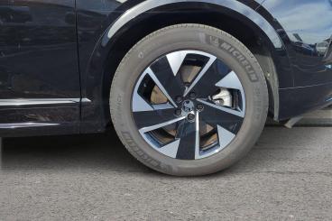SPOTICAR Vauxhall Grandland 73kwh Gs Auto 5dr Used Car - Suv Electric Black - Eastleigh - 1200593702_5