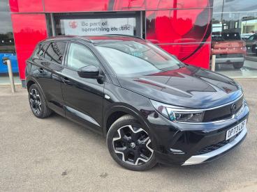 SPOTICAR Vauxhall Grandland 1.2 Turbo Ultimate Auto Euro 6 (s/s) 5dr Used Car - Suv Petrol Black - Boston - 1200595005_1