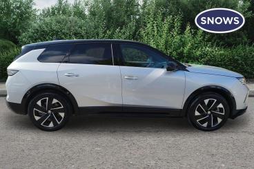 SPOTICAR Vauxhall Grandland 73kwh Gs Auto 5dr Used Car - Suv Electric Grey - Southampton - 1200596454_4