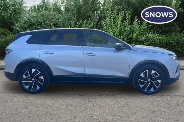 SPOTICAR Vauxhall Grandland 73kwh Gs Auto 5dr Used Car - Suv Electric Grey - Basingstoke - 1200596662_3
