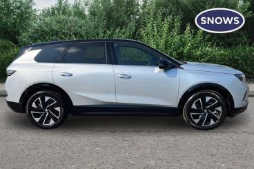 SPOTICAR Vauxhall Grandland 73kwh Gs Auto 5dr Used Car - Suv Electric Grey - Eastleigh - 1200601437_4