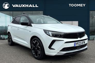 SPOTICAR Vauxhall Grandland 1.2 Turbo Ultimate Euro 6 (s/s) 5dr Used Car - Suv Petrol White - Southend-on-sea - 1200608666_1