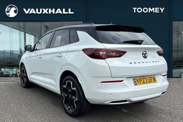 SPOTICAR Vauxhall Grandland 1.2 Turbo Ultimate Euro 6 (s/s) 5dr Used Car - Suv Petrol White - Southend-on-sea - 1200608666_3