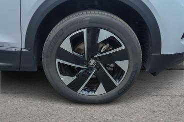 SPOTICAR Vauxhall Grandland 1.2 Ultimate E-dct Euro 6 (s/s) 5dr Used Car - Suv Hybrid Silver - Eastleigh - 1200612533_5
