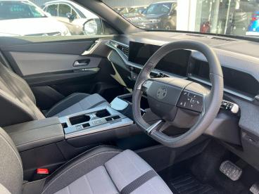 SPOTICAR Vauxhall Grandland 1.2 Gs E-dct Euro 6 (s/s) 5dr Used Car - Suv Hybrid Blue - Malton - 1200614015_5