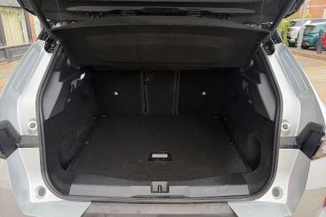 SPOTICAR Vauxhall Grandland 1.2 Ultimate E-dct Euro 6 (s/s) 5dr Used Car - Suv Hybrid Silver - Newark On Trent - 1200614939_5