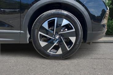 SPOTICAR Vauxhall Grandland 1.2 Ultimate E-dct Euro 6 (s/s) 5dr Used Car - Suv Hybrid Black - Portsmouth - 1200616501_5