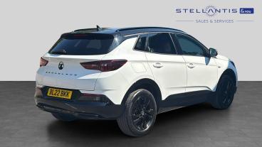 SPOTICAR Vauxhall Grandland 1.2 Turbo Gs Line Euro 6 (s/s) 5dr Used Car - Suv Petrol White - Birmingham - 1200617281_3