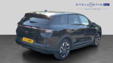 SPOTICAR Vauxhall Grandland 1.2 Ultimate E-dct Euro 6 (s/s) 5dr Used Car - Suv Hybrid Black - Walton On Thames - 1200617670_3