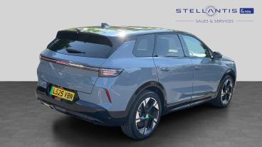 SPOTICAR Vauxhall Grandland 73kwh Ultimate Auto 5dr Used Car - Suv Electric Grey - Walton On Thames - 1200617672_3