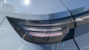 SPOTICAR Vauxhall Grandland 73kwh Ultimate Auto 5dr Used Car - Suv Electric Grey - Walton On Thames - 1200617672_5