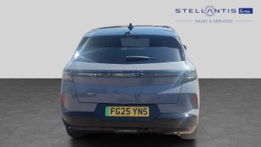 SPOTICAR Vauxhall Grandland 73kwh Ultimate Auto 5dr Used Car - Suv Electric Grey - Romford - 1200618007_4