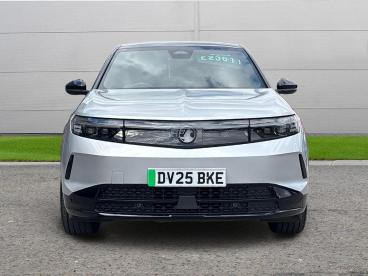 SPOTICAR Vauxhall Grandland 73kwh Gs Auto 5dr Used Car - Suv Electric Silver - Worksop - 1200620273_2