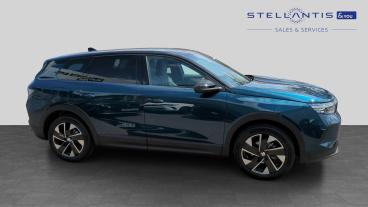 SPOTICAR Vauxhall Grandland 1.2 Ultimate E-dct Euro 6 (s/s) 5dr Used Car - Suv Hybrid Blue - Crawley - 1200621080_2