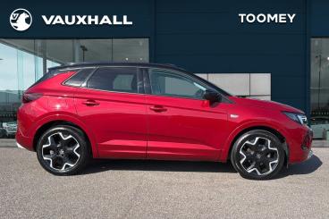 SPOTICAR Vauxhall Grandland 1.2 Turbo Ultimate Euro 6 (s/s) 5dr Used Car - Suv Petrol Red - Basildon - 1200626126_4
