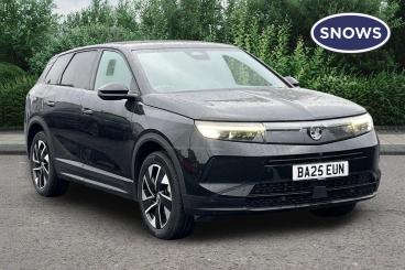 SPOTICAR Vauxhall Grandland 1.2 Ultimate E-dct Euro 6 (s/s) 5dr Used Car - Suv Hybrid Black - Eastleigh - 1200628089_1