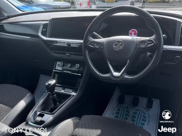 SPOTICAR Vauxhall Grandland 1.2 Turbo Sri Euro 6 (s/s) 5dr Used Car - Suv Petrol White - West Thurrock Grays - 1200630682_2