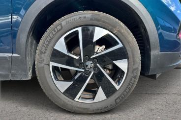 SPOTICAR Vauxhall Grandland 1.2 Ultimate E-dct Euro 6 (s/s) 5dr Used Car - Suv Hybrid Blue - Southampton - 1200635808_5
