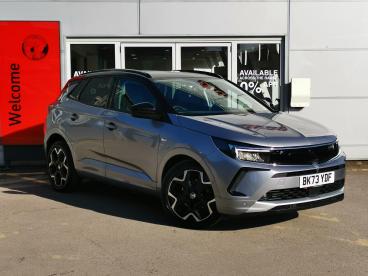 SPOTICAR Vauxhall Grandland 1.2 Turbo Ultimate Euro 6 (s/s) 5dr Used Car - Suv Petrol Grey - Watford - 1200641198_1