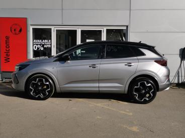 SPOTICAR Vauxhall Grandland 1.2 Turbo Ultimate Euro 6 (s/s) 5dr Used Car - Suv Petrol Grey - Watford - 1200641198_5