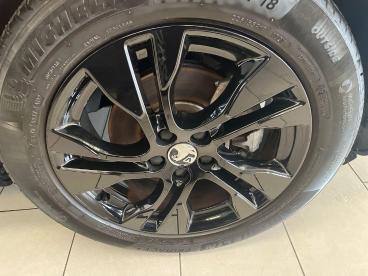 SPOTICAR Vauxhall Grandland 1.2 Turbo Gs Line Euro 6 (s/s) 5dr Used Car - Suv Petrol Black - Bridgend - 1200643446_4