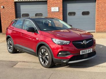 SPOTICAR Vauxhall Grandland X 1.2 Turbo Sport Nav Euro 6 (s/s) 5dr Used Car - Suv Petrol Red - Billinghay - 1200550577_1