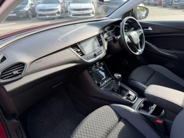 SPOTICAR Vauxhall Grandland X 1.2 Turbo Sport Nav Euro 6 (s/s) 5dr Used Car - Suv Petrol Red - Billinghay - 1200550577_3