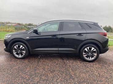SPOTICAR Vauxhall Grandland X 1.5 Turbo D Blueinjection Sport Nav Euro 6 (s/s) 5 Used Car - Suv Diesel Black - Portadown - 1200554065_3