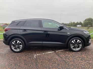 SPOTICAR Vauxhall Grandland X 1.5 Turbo D Blueinjection Sport Nav Euro 6 (s/s) 5 Used Car - Suv Diesel Black - Portadown - 1200554065_4
