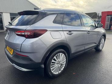 SPOTICAR Vauxhall Grandland X 1.2 Turbo Tech Line Nav Auto Euro 6 (s/s) 5dr Used Car - Suv Petrol Grey - Enniskillen - 1200556790_5