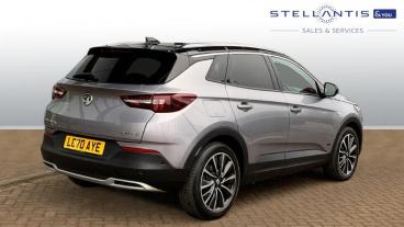 SPOTICAR Vauxhall Grandland X 1.6 13.2kwh Sri Nav Auto 4wd Euro 6 (s/s) 5dr Hybr Used Car - Suv Plug-in Hybrid Grey - London - 1200565030_4