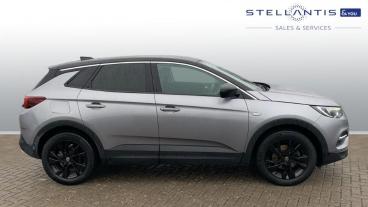 SPOTICAR Vauxhall Grandland X 1.2 Turbo Sri Nav Auto Euro 6 (s/s) 5dr Used Car - Suv Petrol Grey - Redditch - 1200574877_2