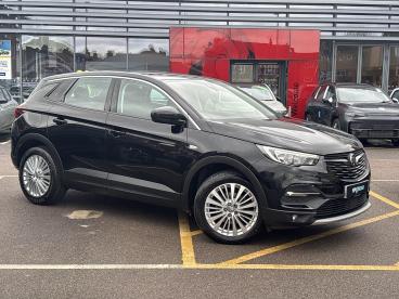 SPOTICAR Vauxhall Grandland X 1.2 Turbo Business Edition Nav Euro 6 (s/s) 5dr Used Car - Suv Petrol Black - Romford - 1200578096_1