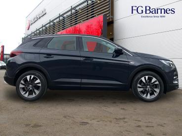 SPOTICAR Vauxhall Grandland X 1.2 Turbo Sport Nav Euro 6 (s/s) 5dr Used Car - Suv Petrol Grey - Guildford - 1200601525_2