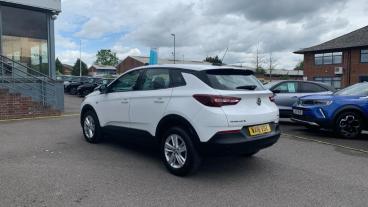 SPOTICAR Vauxhall Grandland X 1.6 Turbo D Blueinjection Se Auto Euro 6 (s/s) 5dr Used Car - Suv Diesel White - Crawley - 1200603678_5