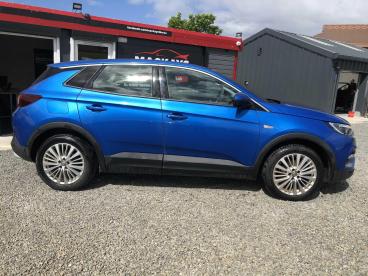 SPOTICAR Vauxhall Grandland X 1.5 Turbo D Business Edition Nav Euro 6 (s/s) 5dr Used Car - Suv Diesel Blue - Inverness - 1200609925_4