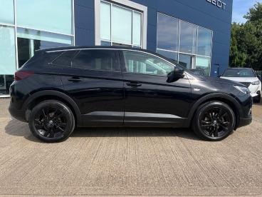 SPOTICAR Vauxhall Grandland X 1.2 Turbo Sri Nav Euro 6 (s/s) 5dr Used Car - Suv Petrol Black - Kettering - 1200613919_2