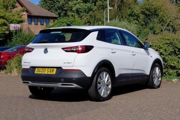SPOTICAR Vauxhall Grandland X 1.5 Turbo D Blueinjection Elite Nav Euro 6 (s/s) 5 Used Car - Suv Diesel White - Fareham - 1200619672_3