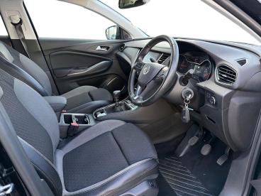 SPOTICAR Vauxhall Grandland X 1.2 Turbo Sri Nav Euro 6 (s/s) 5dr Used Car - Suv Petrol Black - Hereford - 1200623429_3