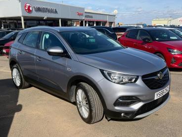 SPOTICAR Vauxhall Grandland X 1.2 Turbo Tech Line Nav Euro 6 (s/s) 5dr Used Car - Suv Petrol Grey - Boston - 1200632826_1