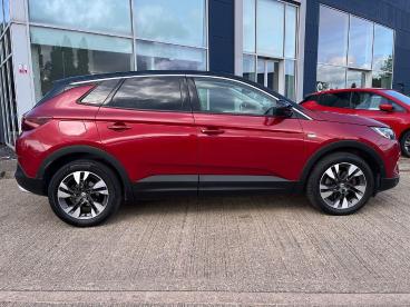 SPOTICAR Vauxhall Grandland X 1.2 Turbo Sri Nav Euro 6 (s/s) 5dr Used Car - Suv Petrol Red - Kettering - 1200640018_2